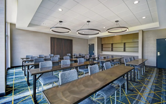 Holiday Inn Grand Rapids North - Walker, an IHG Hotel