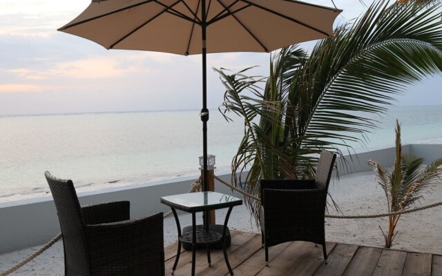 Zanzibar Beach House- South