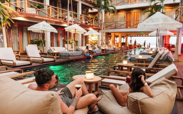 Naked Hotel Zipolite