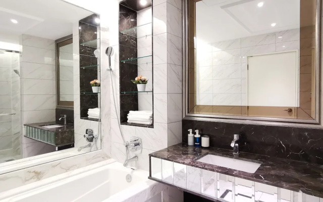 Sky Loft JB Guest House
