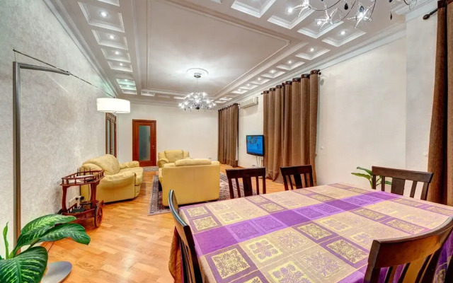 LUX Apartments Shelkovichnaya