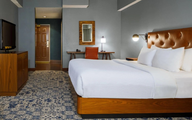 Four Points by Sheraton Louisville Airport