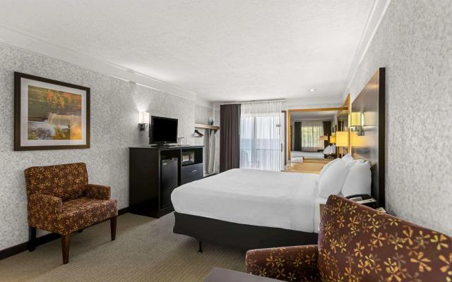 Quality Inn Lakefront