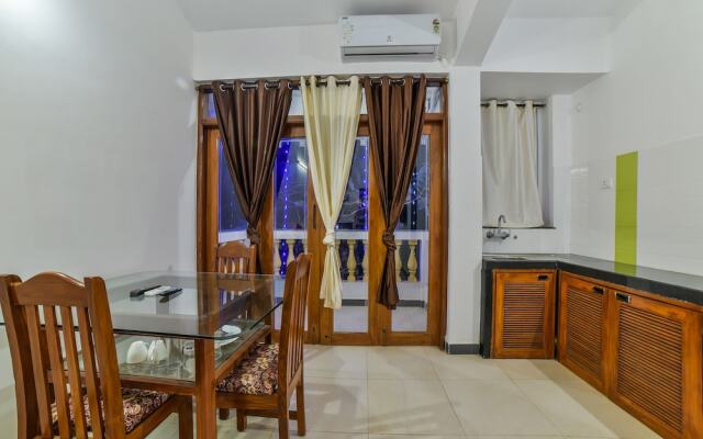 OYO 28305 Sunset Holiday Homes