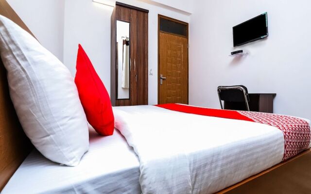 OYO Flagship 16840 Sky Height Residency
