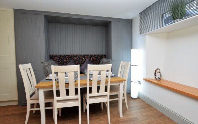 Oakfield Place Townhouse