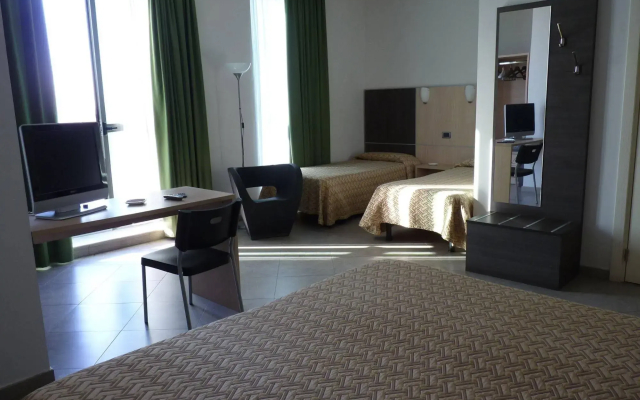 Hotel Lux Modena
