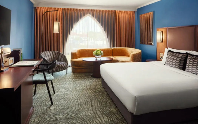 St. Pancras London, Autograph Collection ®