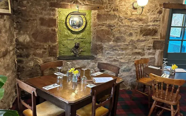 The Red Admiral Hotel