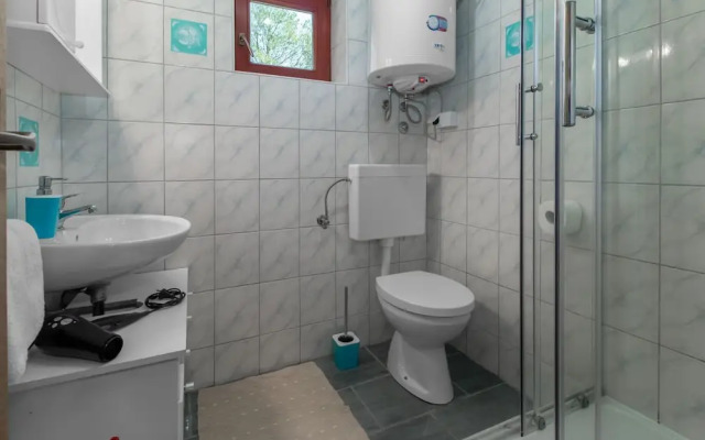 Awesome Home in Breze With Wifi and 2 Bedrooms