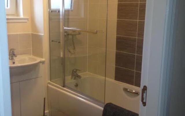 The View, 22 School Park