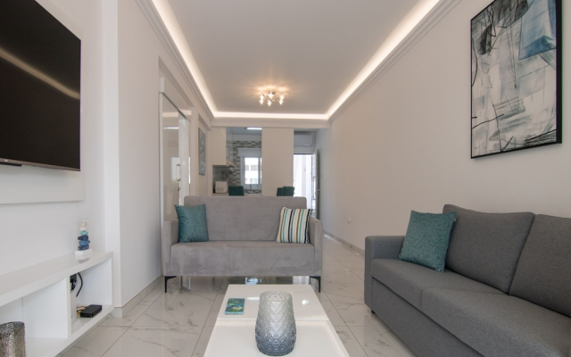 Phaedrus Living Luxury Flat Semeli