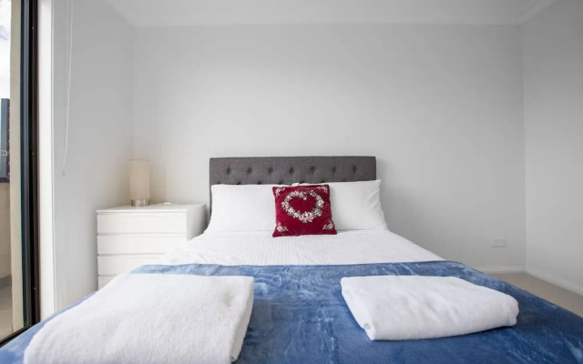 Captivating Large 4br@narre Warren