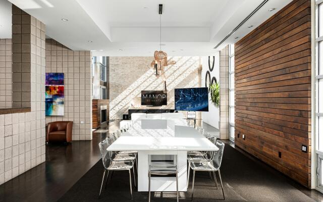 Old Town Scottsdale Iconic Modern Mansion