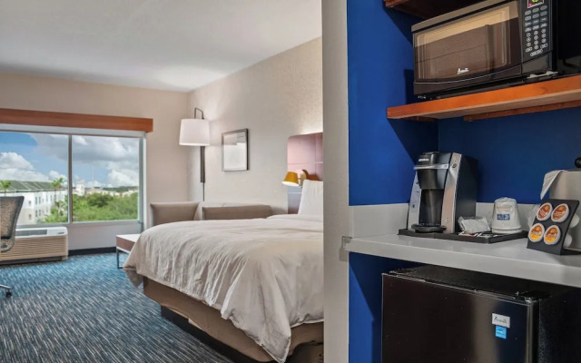 Holiday Inn Express Lake Buena Vista