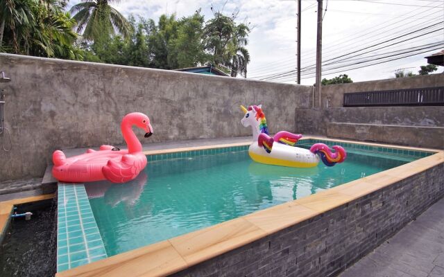 Lan House Pool Villa