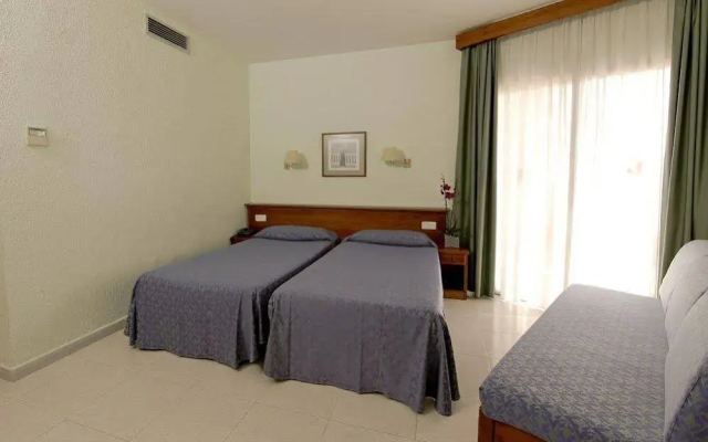 Apartamentos Aromar