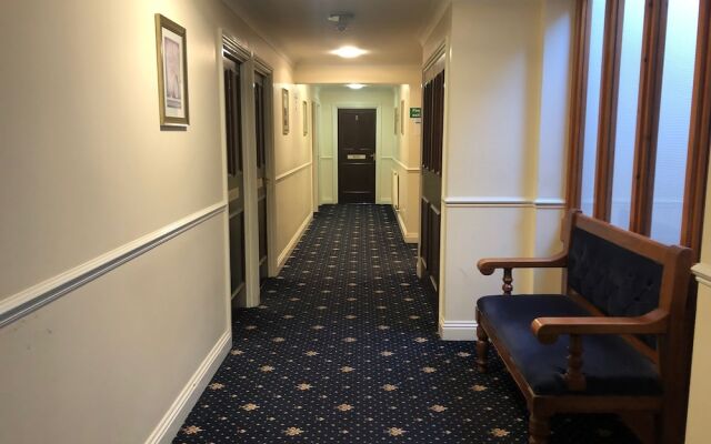 Shurland Hotel