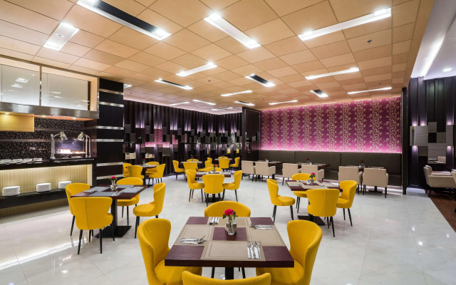 Best Western Plus Wanda Grand Hotel