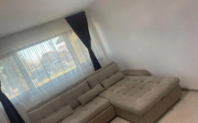 Discret Apartament 1