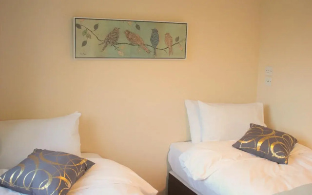 Peymans Apple Tree House Serviced Apartment