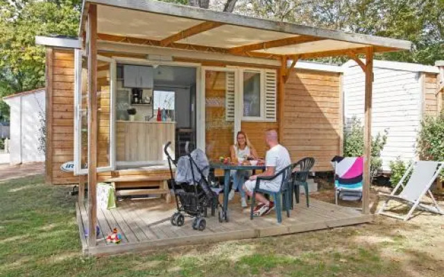 Camping Le Petit Rocher