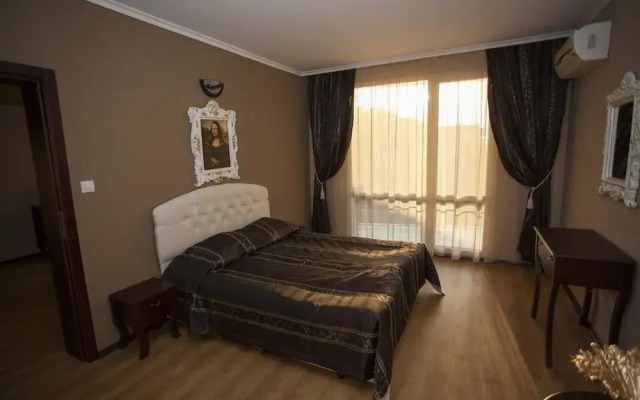 Red Hotel - Lozenetz