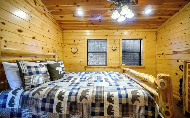Lost Key  Cabin Stay for 8