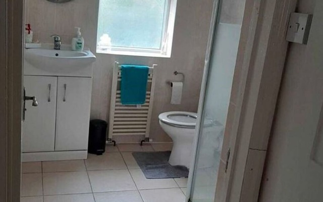 Cozy Holiday Home in Folkstone Near Folkestone Harbour Arm