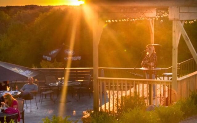 Finger Lakes Hotel