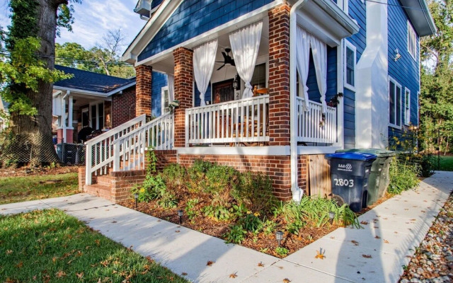 2 br City Retreat Peace Privacy Parking