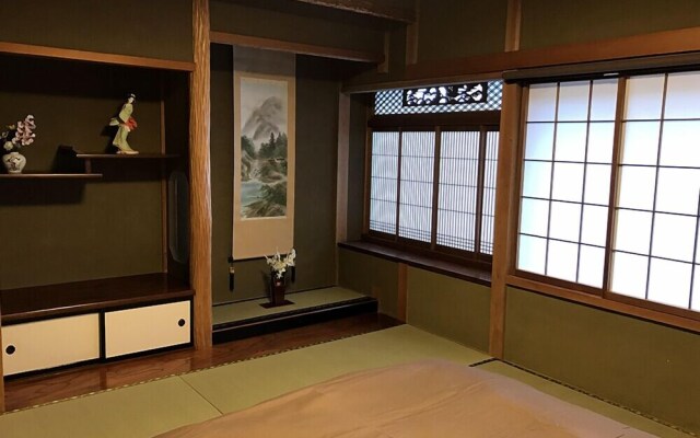 Hida House