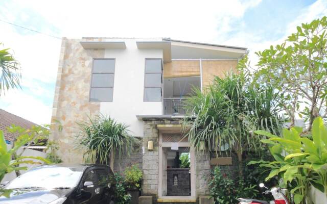 Airy Sanur Bypass Ngurah Rai Gang Merpati 7B Bali