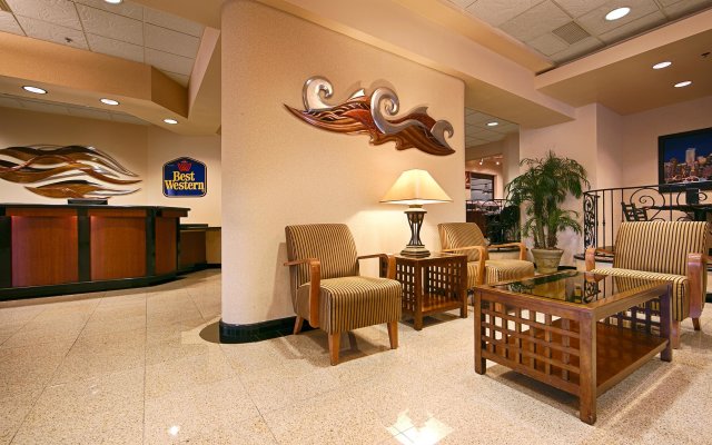 Comfort Inn & Suites Downtown Tacoma