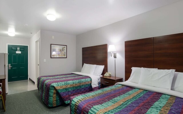 Savannah Suites - Arvada, Colorado