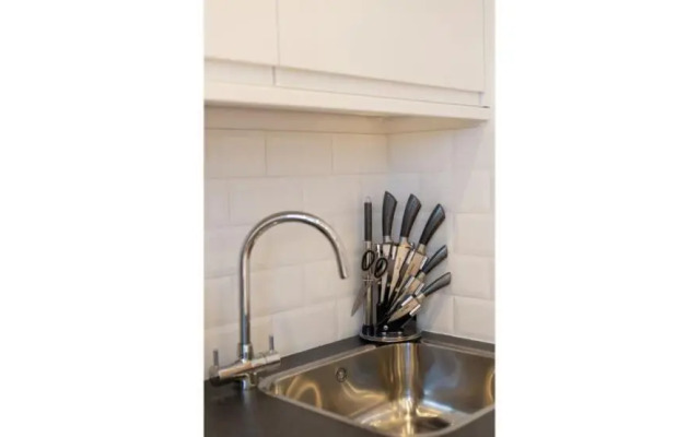 Dainty Studio Apartment Close to Everything