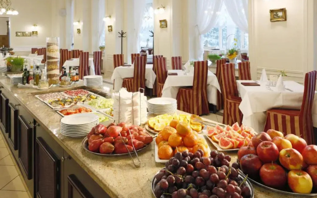 Hotel Bristol Palace