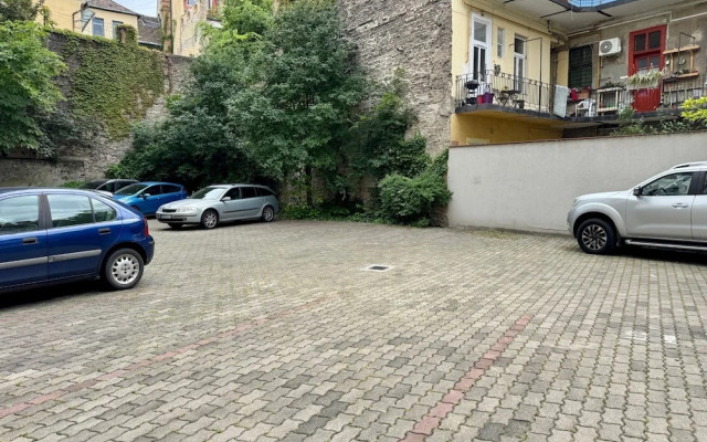 Urbannest Private Hostel Rooms