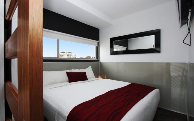 Honeysuckle Executive Apartments