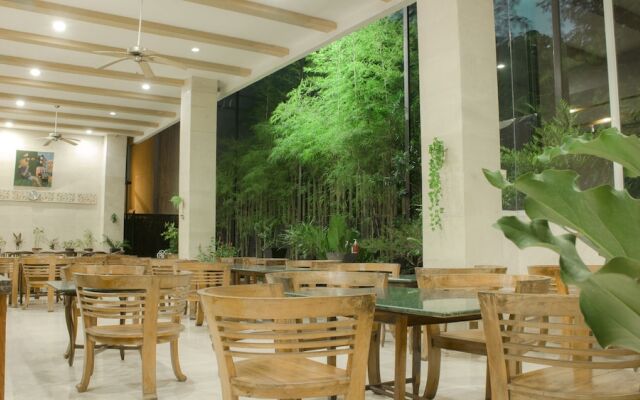 RedDoorz @ Alam Sutera