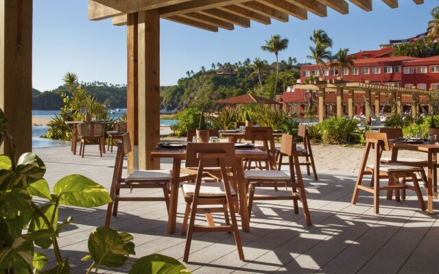 El Careyes Club & Residences