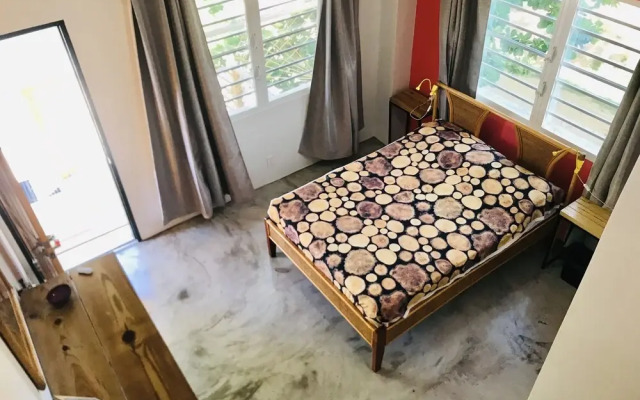 Crash Pad Adventure Hostel