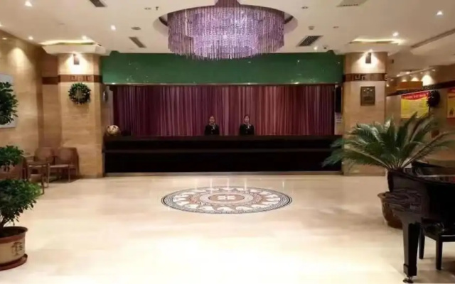 Dongfang Hotel