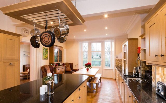 The Glen Mhor Apartments