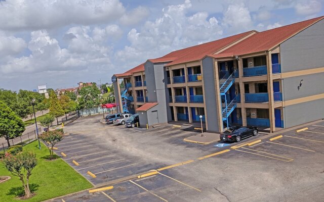 Travelodge By Wyndham Houston Hobby Airport