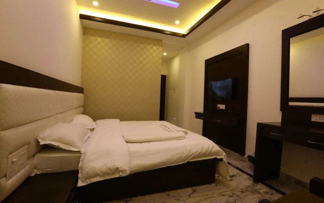 Green View by OYO Rooms
