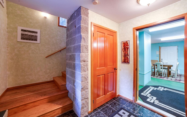 Glacier Holiday Chalet BL30194331570