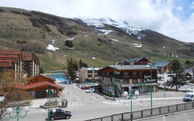 Appartement Les Deux Alpes, 1 pièce, 4 personnes - FR-1-516-75