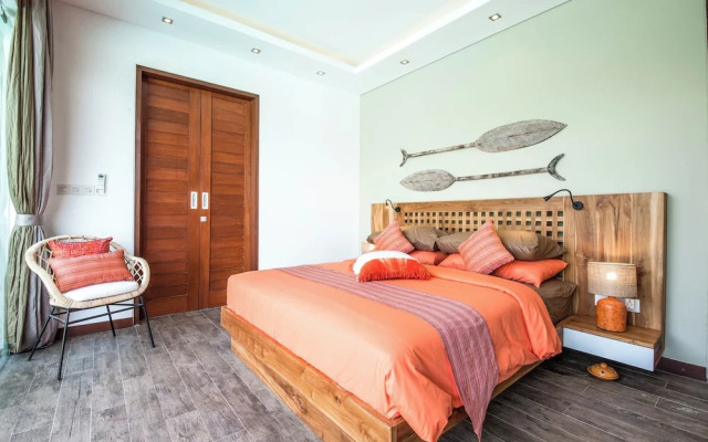 Dreamy 5BR Haven, 200m to Berawa's Blissful Beach
