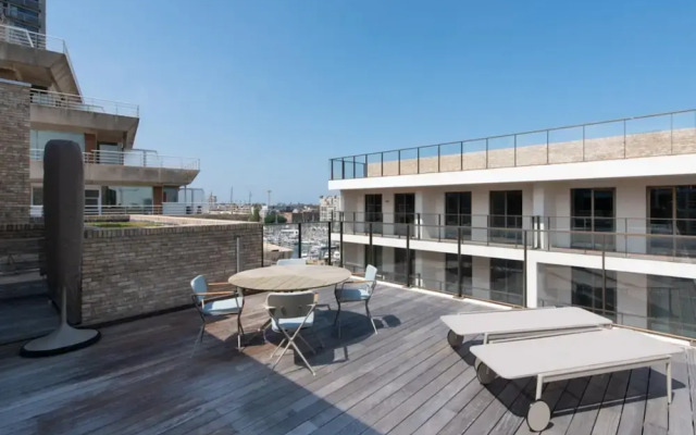 Apartment in Ostend With Terrace